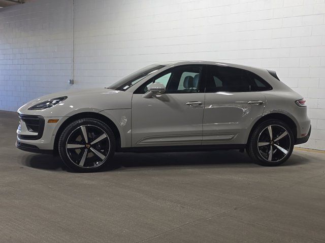 2024 Porsche Macan 