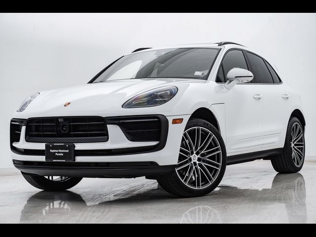 2024 Porsche Macan Base