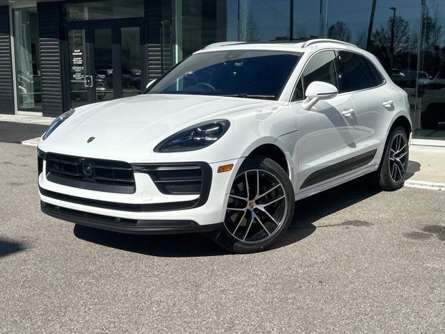 2024 Porsche Macan Base