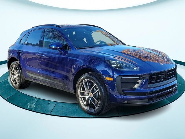 2024 Porsche Macan Base