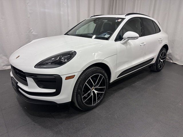 2024 Porsche Macan Base