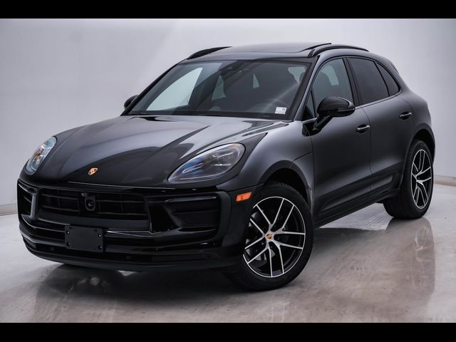 2024 Porsche Macan Base