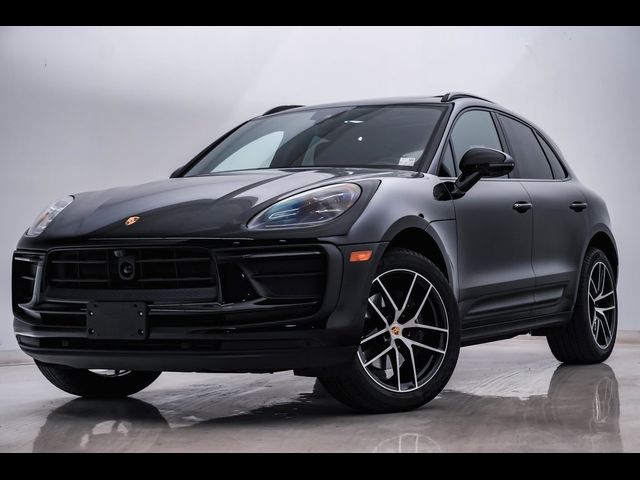 2024 Porsche Macan Base