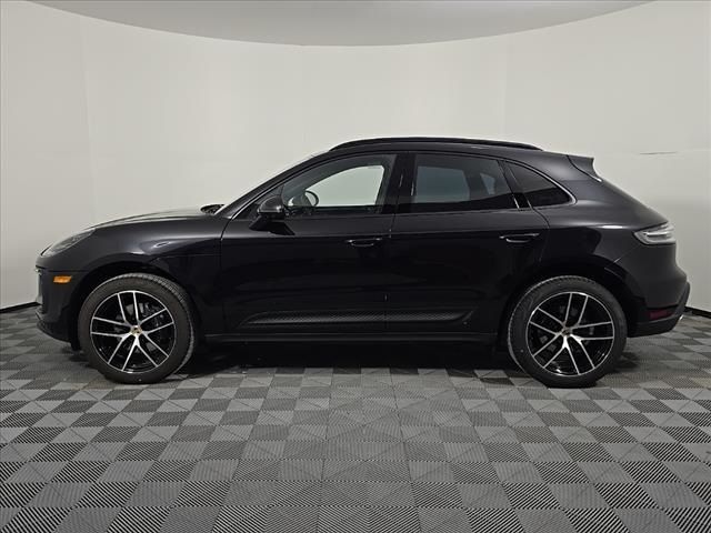 2024 Porsche Macan Base