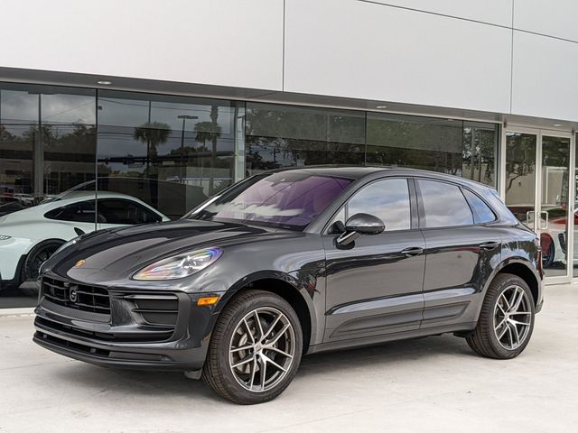 2024 Porsche Macan Base