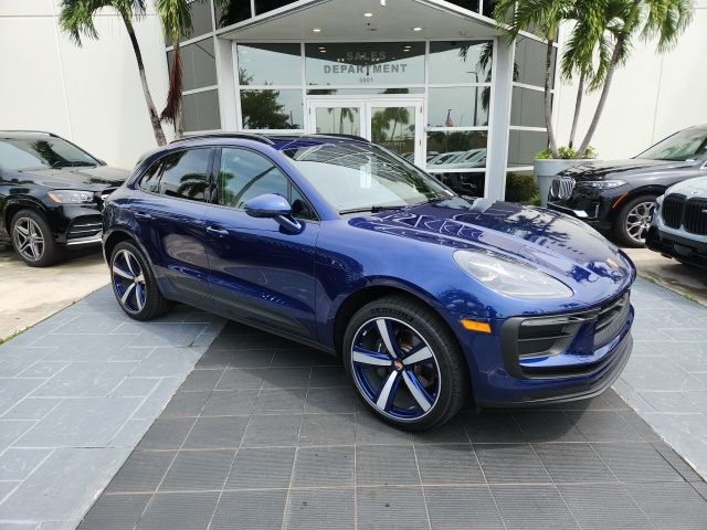 2024 Porsche Macan Base