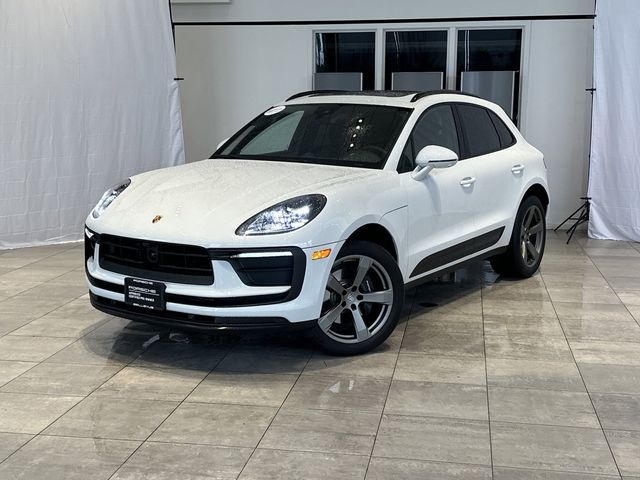 2024 Porsche Macan Base