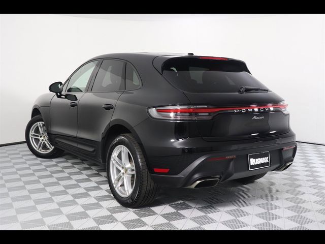 2024 Porsche Macan Base