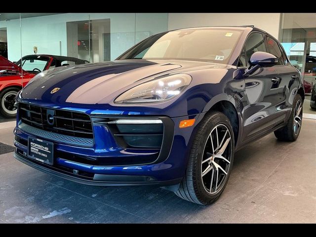 2024 Porsche Macan Base