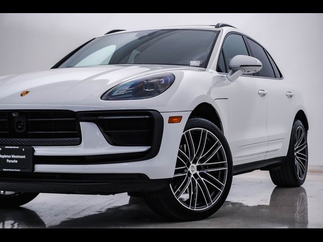 2024 Porsche Macan 