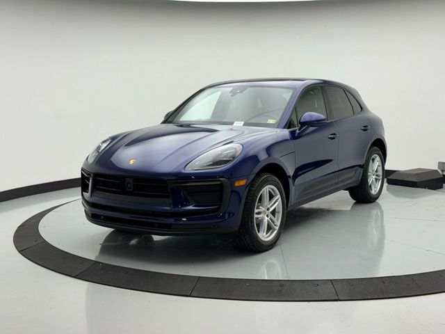 2024 Porsche Macan Base