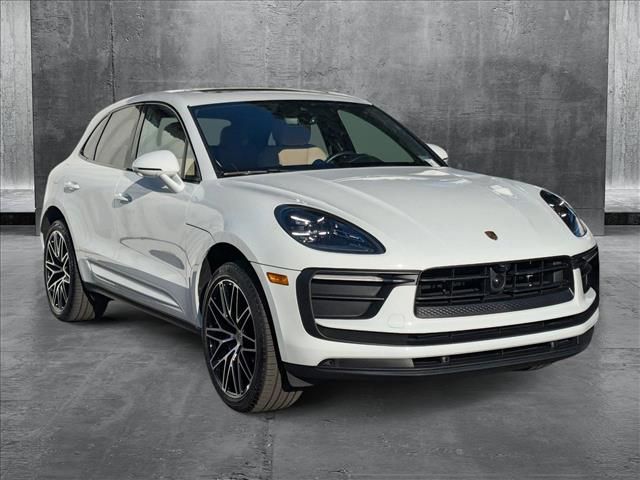 2024 Porsche Macan Base