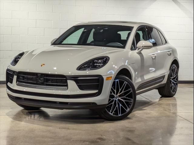 2024 Porsche Macan Base