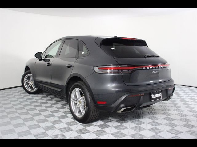 2024 Porsche Macan Base