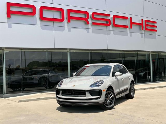 2024 Porsche Macan Base