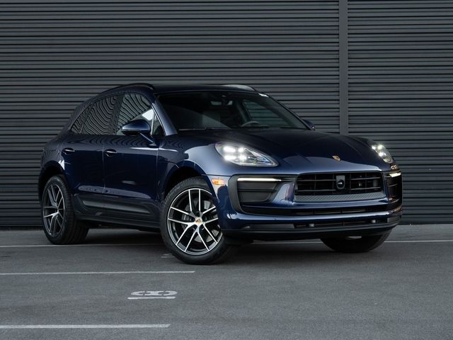 2024 Porsche Macan Base
