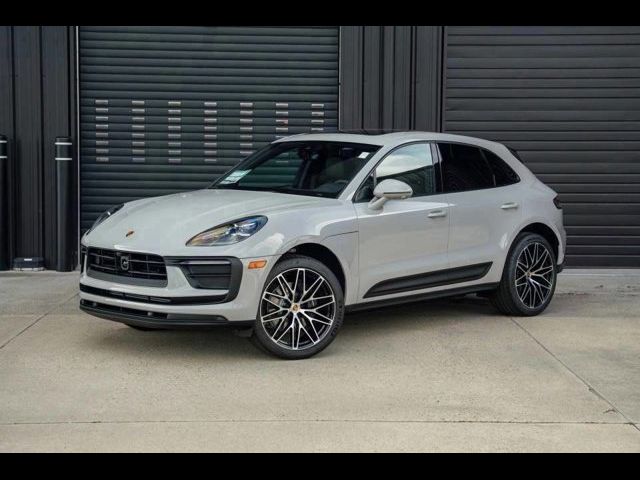 2024 Porsche Macan Base