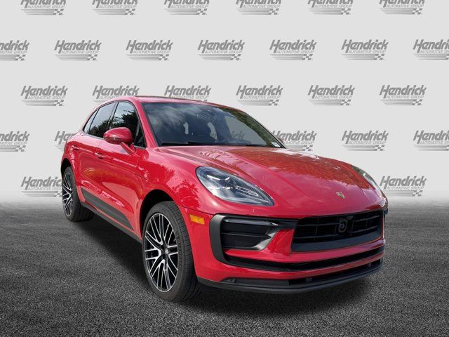 2024 Porsche Macan Base