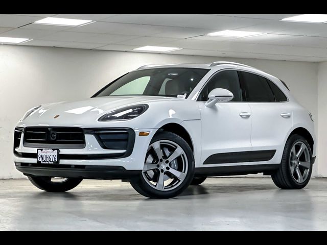 2024 Porsche Macan Base