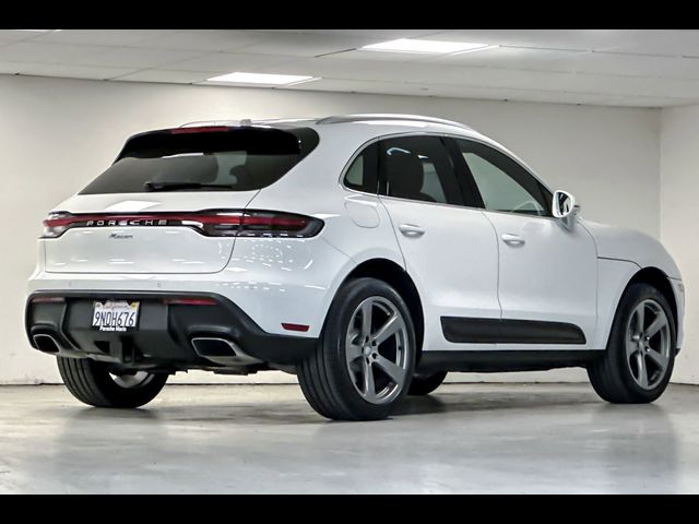 2024 Porsche Macan Base