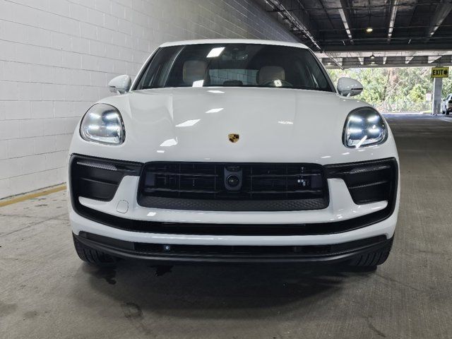 2024 Porsche Macan 