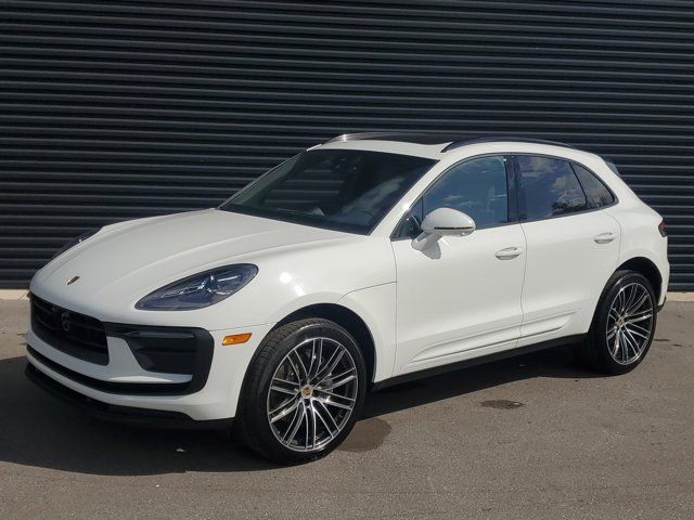 2024 Porsche Macan Base