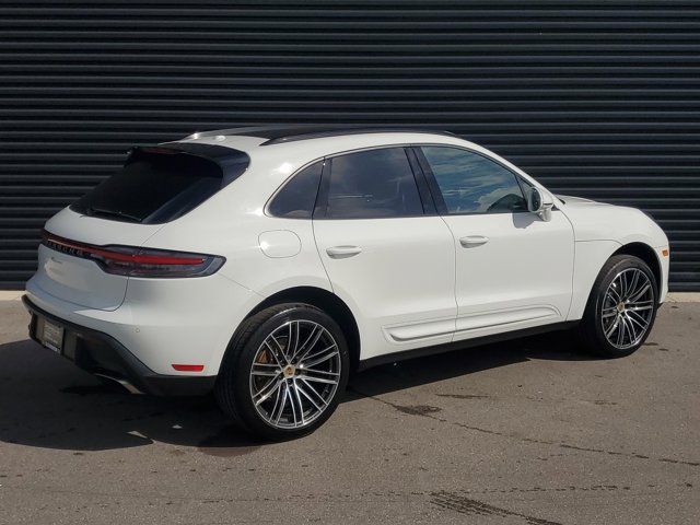 2024 Porsche Macan Base