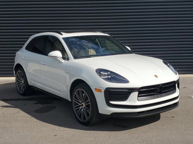 2024 Porsche Macan Base