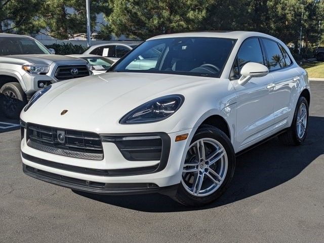 2024 Porsche Macan Base