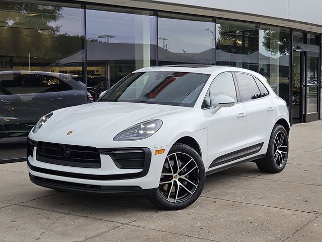 2024 Porsche Macan Base