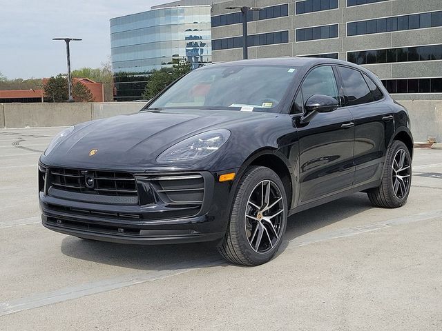 2024 Porsche Macan Base