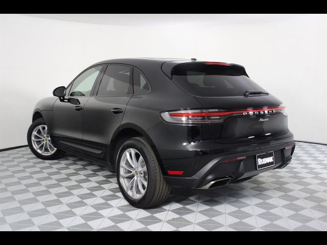 2024 Porsche Macan Base