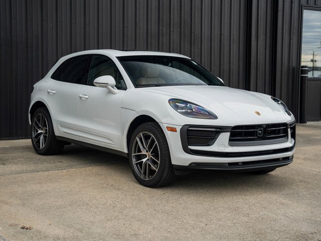 2024 Porsche Macan Base