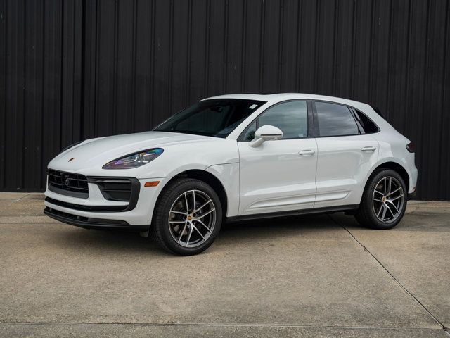 2024 Porsche Macan Base