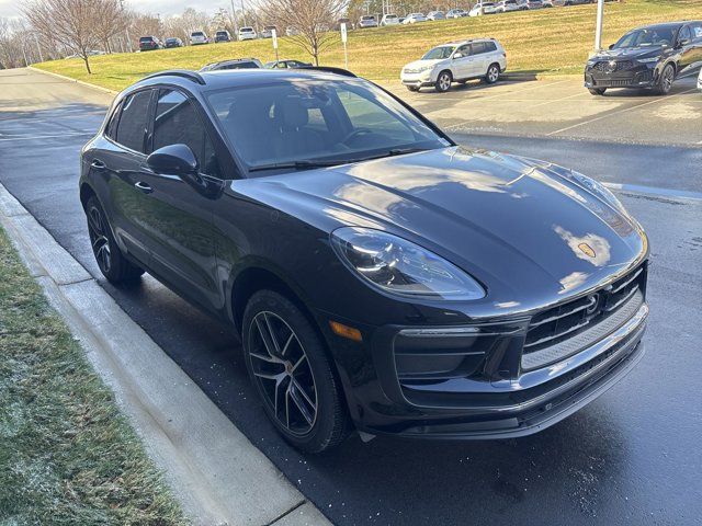 2024 Porsche Macan Base