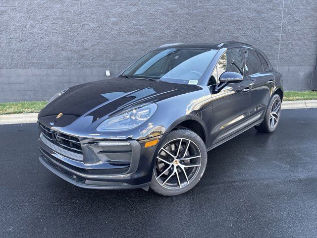 2024 Porsche Macan Base