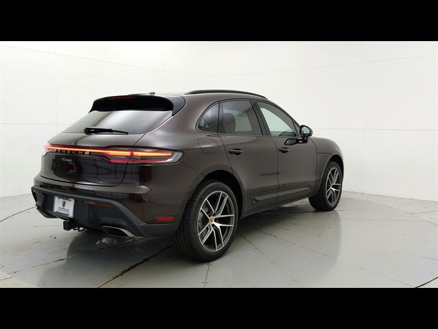 2024 Porsche Macan 