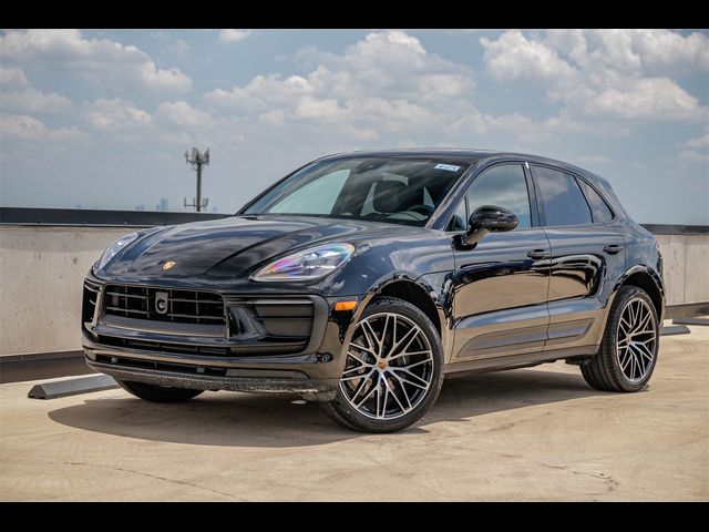 2024 Porsche Macan Base