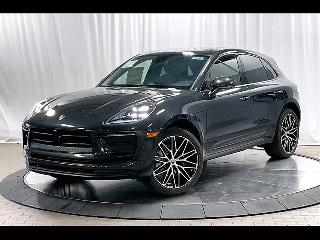 2024 Porsche Macan Base