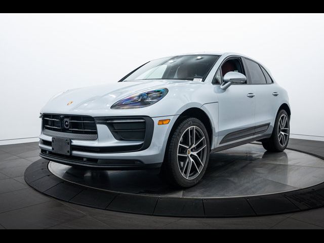 2024 Porsche Macan Base