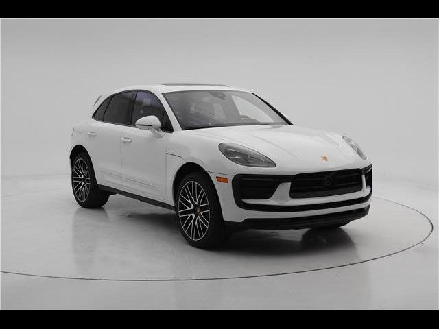 2024 Porsche Macan Base