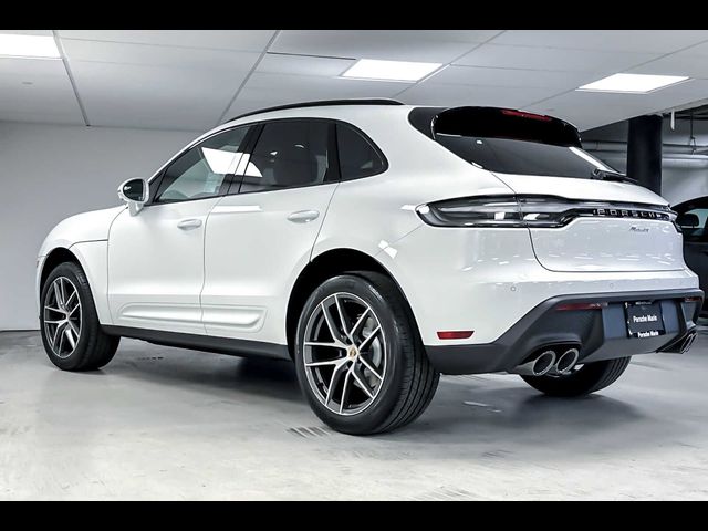 2024 Porsche Macan Base