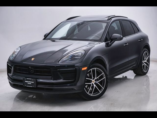 2024 Porsche Macan 