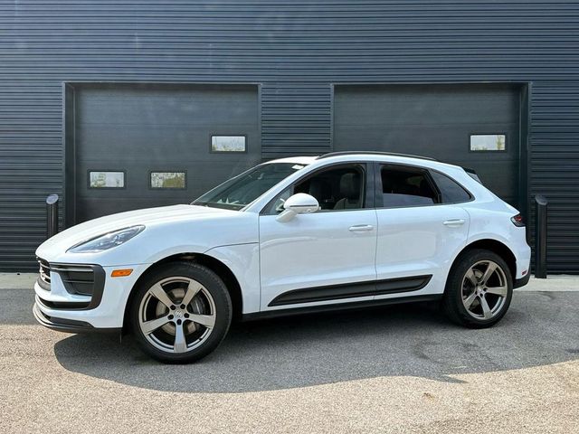 2024 Porsche Macan Base