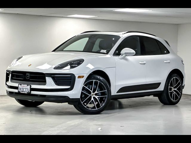 2024 Porsche Macan 