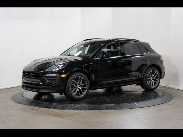 2024 Porsche Macan Base