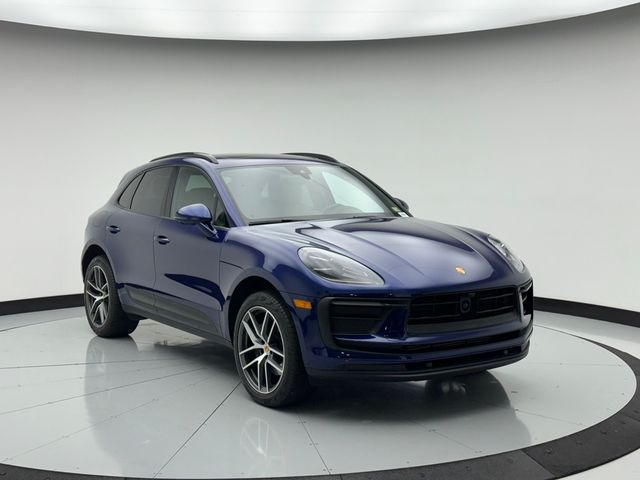 2024 Porsche Macan Base