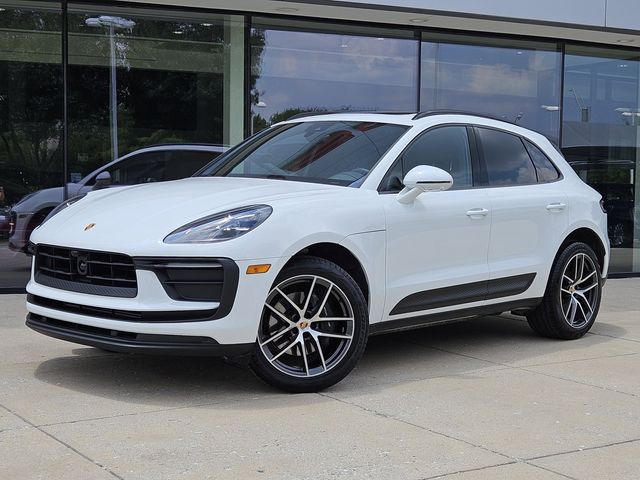 2024 Porsche Macan Base