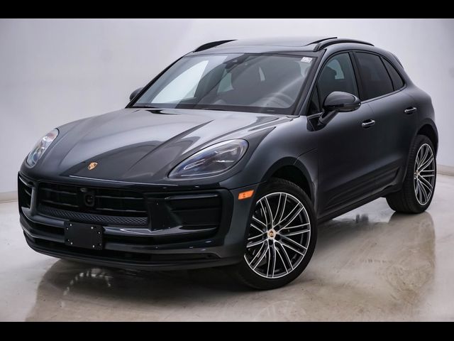 2024 Porsche Macan 