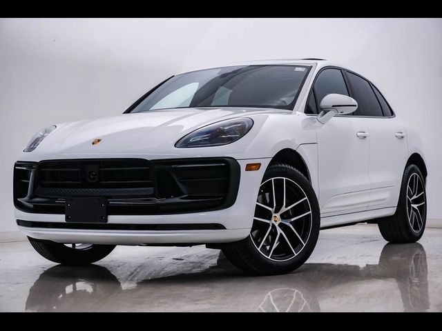 2024 Porsche Macan Base